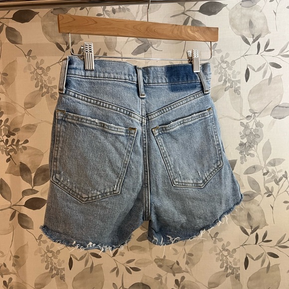 ✨Abercrombie & Fitch High Rise Mom Shorts ✨ - Picture 3 of 3